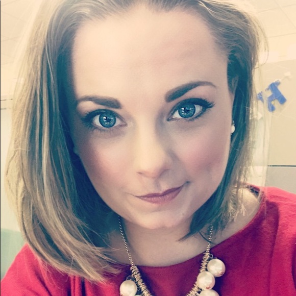 Meet your Posher - Picture 4 of 4